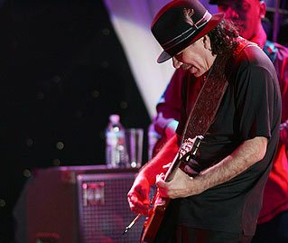 Carlos Santana