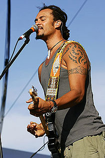 Michael Franti & Spearhead